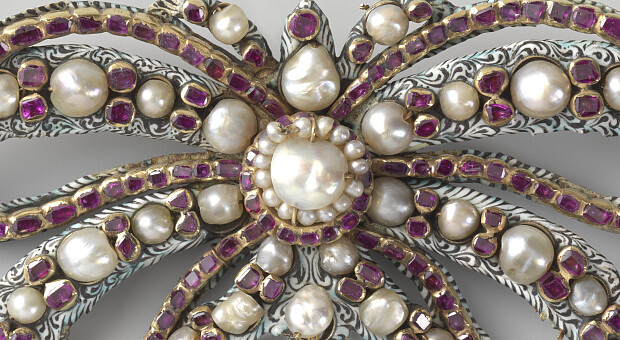 История украшений. Знаковые броши